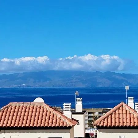 Chilly - Sunny Rooftop Terrace With Ocean View * Callao Salvaje