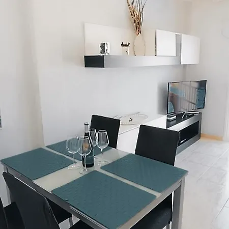 Chilly - Sunny Rooftop Terrace With Ocean View Apartamento Callao Salvaje
